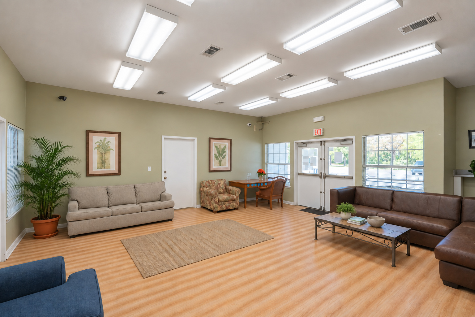 Hunters Bay common lounge